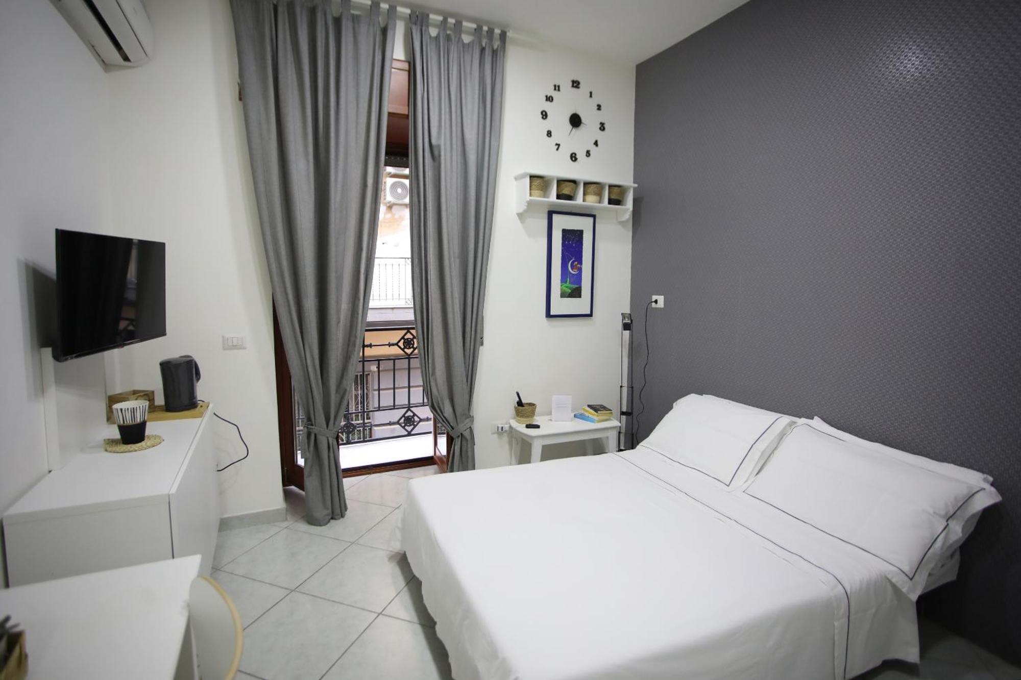 La Casa Sulla Nuvola Duomo Centro Storico Di Napoli Appartement Buitenkant foto